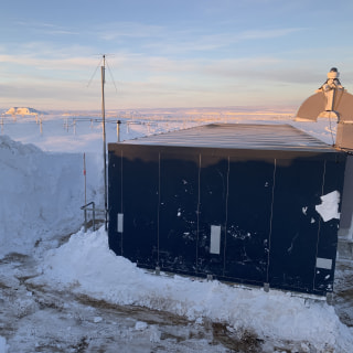 PANSY小屋床下の除雪