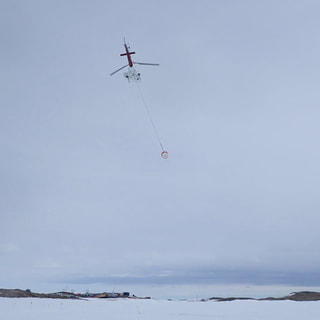 海氷モニタリング －EM-birdで空から海氷厚を測る