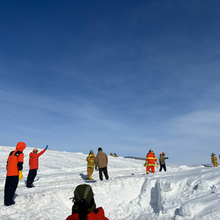 基地を守るための消防訓練
