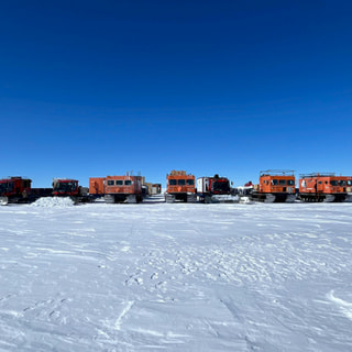 ドーム隊が内陸に向けて出発！