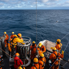 トッテン氷河沖に到着