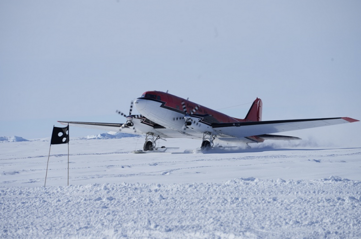 先遣隊が昭和基地に到着！ - 観測隊ブログ